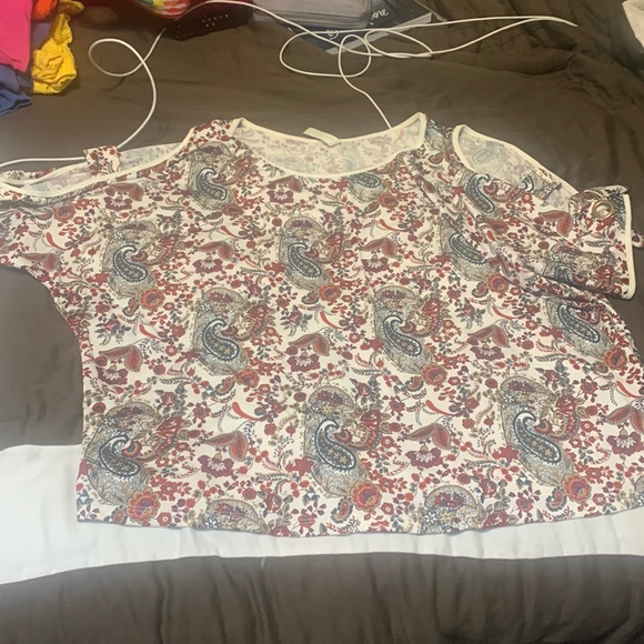 Summer top blouse - Picture 1 of 5